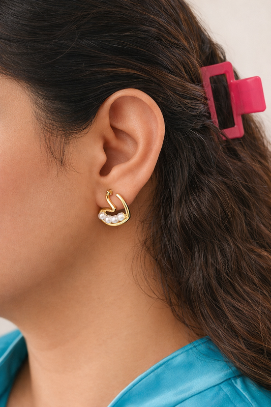 Pearl Heart Earring