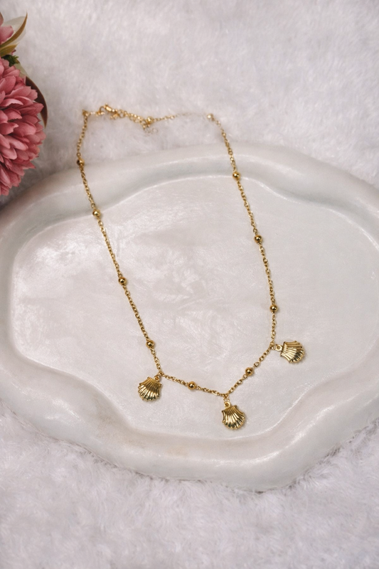 Golden Shell Charm Necklace
