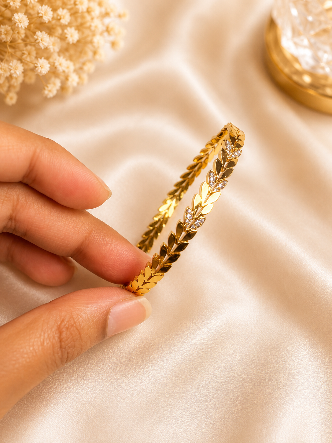 Leaf studded Bangle Small size