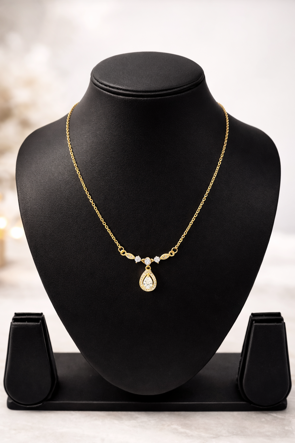 Dewdrop Majesty Necklace